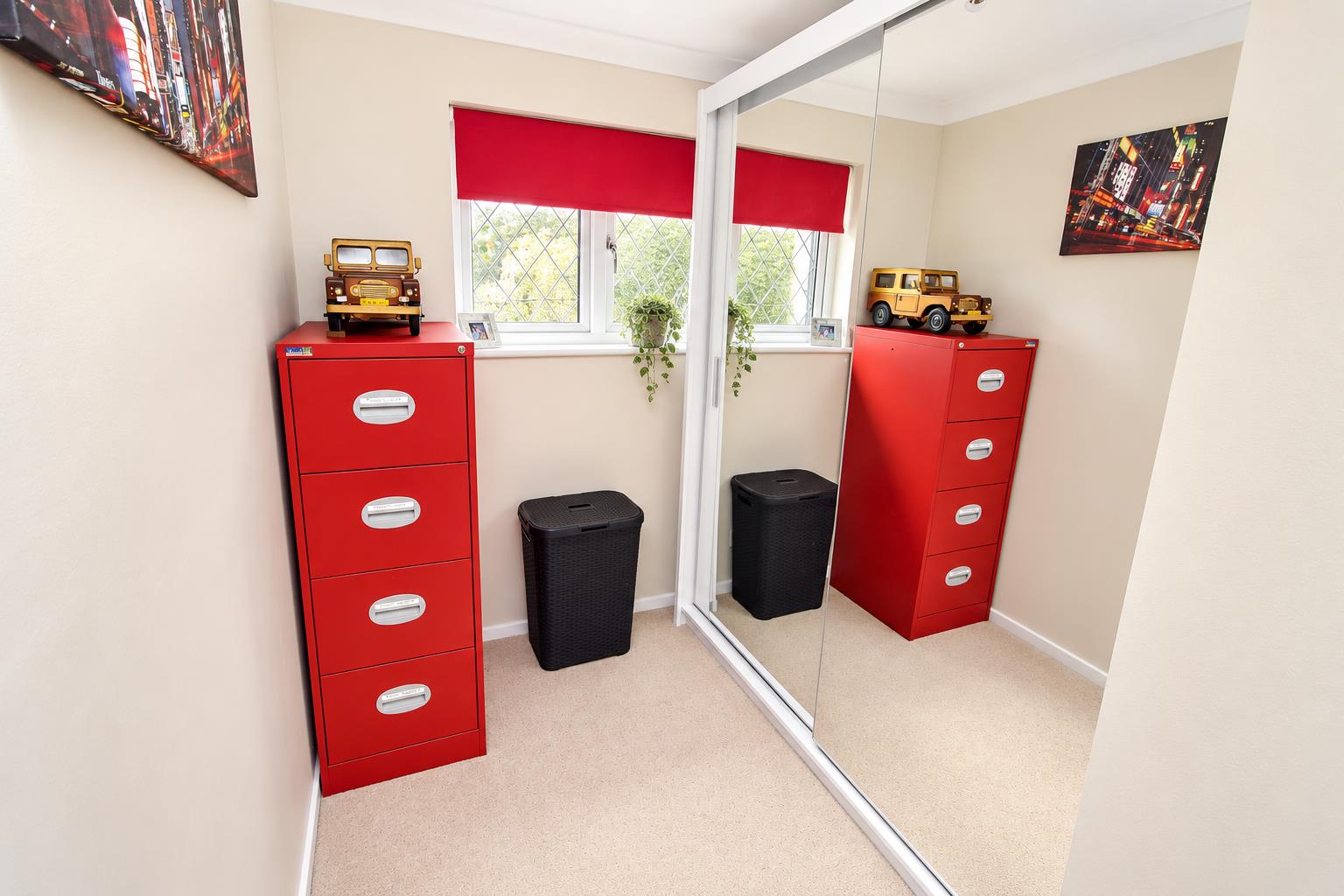 Kernham Drive, Tilehurst, Reading